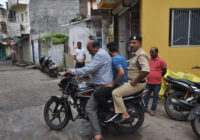 होटल के पास घर से स्कूल की छात्रा के साथ पकड़ाया युवक होटल के पास घर से स्कूल की छात्रा के साथ पकड़ाया युवक