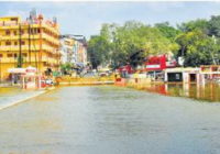 इंदौर-देवास में तेज बारिश, शिप्रा में बाढ़, छोटा पुल डूबा इंदौर-देवास में तेज बारिश, शिप्रा में बाढ़, छोटा पुल डूबा