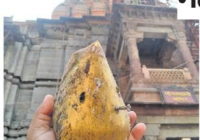 महाकाल मंदिर के छोटे शिखर के स्वर्ण कलश का ऊपरी हिस्सा गिरा