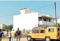 पूर्व सांसद के मैरिज गार्डन की शिकायत निगम की टीम मोहलत देकर लौट आई पूर्व सांसद के मैरिज गार्डन की शिकायत निगम की टीम मोहलत देकर लौट आई