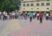 उज्जैन:अब सेंटमेरी पहुंचे अभिभावक, कलेक्टर से शिकायत