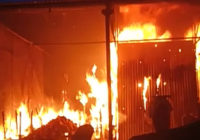 मक्सी रोड सब्जी मंडी में लगी आग