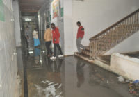 जिला चिकित्सालय में वार्ड के बाहर सीवर लाइन का पानी भरा जिला चिकित्सालय में वार्ड के बाहर सीवर लाइन का पानी भरा