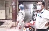 गाइडलाइन कर दी साइडलाइन:उज्जैन में 108 साल के बुजुर्ग की तेरहवीं में 200 लोगों का बुलाया गाइडलाइन कर दी साइडलाइन:उज्जैन में 108 साल के बुजुर्ग की तेरहवीं में 200 लोगों का बुलाया