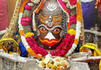 भस्म आरती: मस्तक पर चंदन का तिलक, चंदन का त्रिपुंड और त्रिनेत्र अर्पित कर किया गया बाबा महाकाल का दिव्य श्रृंगार!