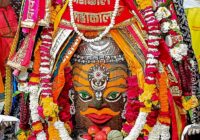 भस्म आरती:  वीरभद्र जी के कान में स्वस्ति वाचन के साथ खोले गए चांदी के पट, पंचामृत अभिषेक के बाद महाकाल को चढ़ाई गई भस्म; साकार रूप में दिए दर्शन