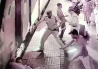 उज्जैन रेलवे स्टेशन पर चौंकाने वाली घटना: चलती ट्रेन से कूदी युवती, RPF जवानों की सतर्कता से बची जान