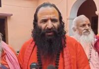 “धर्म की रक्षा के लिए एक संतान को बनाएं संन्यासी” — अष्टमी पर उज्जैन में गरजे अखाड़ा परिषद प्रमुख महंत रविंद्र पुरी महाराज, बोले- “सनातन की रक्षा के लिए बढ़ाएं संतों की संख्या”