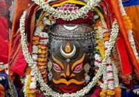 सुबह 4 बजे खुला गर्भगृह, भस्म आरती में हुआ बाबा महाकाल का दिव्य श्रृंगार; दर्शन के लिए लगी भक्तों की भीड़