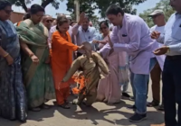 उज्जैन में संघ की बैठक के बाद पाकिस्तान के खिलाफ गरजा जनआक्रोश, शहबाज शरीफ का पुतला फूंका; इंद्रेश कुमार ने पहलगाम हमले के शहीदों के लिए देशभक्ति स्मारक की घोषणा की