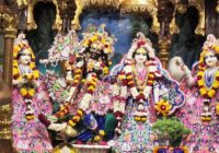 धार्मिक श्रद्धा और आस्था से ओतप्रोत नौका विहार उत्सव का इस्कॉन मंदिर में हुआ शुभारंभ, भगवान राधा-कृष्ण कर रहे हैं चंदन से शीतल नौका विहार; सात दिन तक चलेगा अलौकिक उत्सव