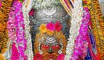 महाकाल के दरबार में आज फिर गूंजा “जय श्री महाकाल”, भस्म अर्पण के साथ हुआ दिव्य श्रृंगार!