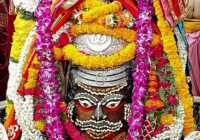 भस्म आरती: महाकाल के कान में स्वस्ति वाचन के बाद खुला गर्भगृह, हुआ पंचामृत अभिषेक और दिव्य श्रृंगार!