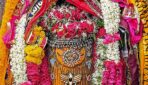 सुबह 4 बजे महाकाल मंदिर के पट खुले, वीरभद्र के कान में हुआ स्वस्तिवाचन; महाकाल को चढ़ी भस्म, पंचामृत और रजत मुकुट से हुआ दिव्य श्रृंगार!