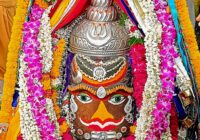 सुबह 4 बजे शुरू हुई महाकाल की भस्म आरती, रजत आभूषणों से हुआ दिव्य श्रृंगार!