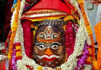 महाकाल मंदिर में रविवार को भस्म आरती के साथ हुआ बाबा महाकाल का दिव्य श्रृंगार, श्रद्धालुओं ने किए दर्शन!