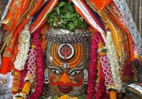 महाकालेश्वर मंदिर में आज सुबह भस्म आरती के साथ हुआ दिव्य श्रृंगार, जयकारों से गूंज उठा परिसर!