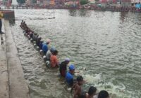 उज्जैन के दत्त अखाड़ा घाट पर मां शिप्रा तैराक दल बना रहा तैराकी के ‘वीर’: बच्चों को सिखाई जा रही जीवनरक्षक तैराकी, सिंहस्थ में निभाएंगे सुरक्षा का दायित्व!