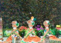 उज्जैन के सांदीपनि आश्रम में भक्ति और देशभक्ति का संगम, स्वतंत्रता दिवस पर तिरंगे श्रृंगार से महका श्रीकृष्ण का पाठशाला परिसर; तिरंगे परिधान में सजे श्रीकृष्ण, बलराम और सुदामा