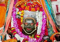 महाकाल मंदिर में तड़के वीरभद्र की स्वस्तिवाचन के साथ खुले पट, भस्म आरती में उमड़े श्रद्धालु; बाबा महाकाल ने धारण किया शेषनाग मुकुट और मुण्डमाला!