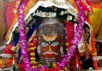 स्वतंत्रता दिवस पर महाकालेश्वर मंदिर में तिरंगे वस्त्रों में सजे बाबा महाकाल, सुबह 3 बजे खुले महाकाल के पट; भक्त बोले—जय श्री महाकाल!