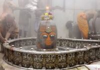 महाकाल मंदिर गर्भगृह विवाद हाईकोर्ट पहुंचा: महापौर की सलाह पर इंदौर निवासी ने दायर की जनहित याचिका, याचिकाकर्ता बोले– सभी भक्तों को मिले समान अधिकार!
