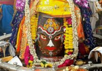 रजत मुकुट, रुद्राक्ष की माला और पुष्पों की सुगंध से सजे बाबा महाकाल, श्रद्धालुओं ने किए दिव्य दर्शन