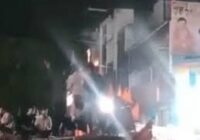 उज्जैन: डोल ग्यारस जुलूस में आग का करतब दिखाते समय हादसा, दो युवक गंभीर रूप से झुलसे