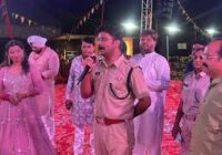 नवरात्रि में उज्जैन पुलिस ने शुरू की ‘घर तक सुरक्षा सेवा’, अकेली युवतियों को सुरक्षित घर पहुंचाएगी पुलिस; एसपी प्रदीप शर्मा ने गरबा पांडालों का किया दौरा, सुरक्षा व्यवस्था का लिया जायजा!