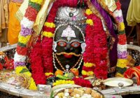 उज्जैन महाकाल मंदिर में आज तड़के खुला सभा मंडप — जलाभिषेक, पंचामृत स्नान और भस्म आरती के साथ हुआ बाबा का दिव्य श्रृंगार