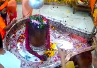 श्री महाकालेश्वर मंदिर में गर्भगृह में हाथापाई और गालीगलौज — महंत महावीर नाथ और पुजारी महेश शर्मा के बीच विवाद, सीसीटीवी में कैद हुई घटना