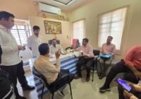 उज्जैन: फर्जी डॉक्टर के इलाज से नवजात की मौत, स्वास्थ्य विभाग की टीम ने विशेष अस्पताल में मारा छापा — परिजनों ने किया हंगामा!