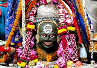 नंदी हाल से गर्भगृह तक गूंजे मंत्र—महाकाल के अभिषेक, भस्मारती और श्रृंगार के पावन क्षणों को देखने उमड़े श्रद्धालु नंदी हाल से गर्भगृह तक गूंजे मंत्र—महाकाल के अभिषेक, भस्मारती और श्रृंगार के पावन क्षणों को देखने उमड़े श्रद्धालु