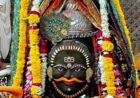 महाकाल के पट खुले, भस्म से हुआ दिव्य श्रृंगार: सभा मंडप में स्वस्ति वाचन के बाद घंटी बजाकर ली गई आज्ञा महाकाल के पट खुले, भस्म से हुआ दिव्य श्रृंगार: सभा मंडप में स्वस्ति वाचन के बाद घंटी बजाकर ली गई आज्ञा