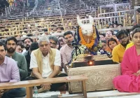 भस्म आरती में शामिल हुए पूर्व उपराष्ट्रपति जगदीप धनखड़, नंदी हाल में बैठकर किया महाकाल का जाप