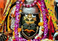 महाकाल मंदिर में तड़के भस्म आरती: रजत चंद्र और गुलाब माला से सजे बाबा, स्वस्ति वाचन के बाद खुले चांदी के पट!