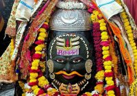 शेषनाग मुकुट और मुण्ड माला से सजे बाबा महाकाल: तड़के भस्म आरती में भक्त हुए भाव-विभोर, ‘जय श्री महाकाल’ से गूंजा परिसर!