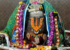 महाकाल मंदिर में भस्म आरती का दिव्य नजारा: पंचामृत अभिषेक के बाद रजत श्रृंगार, गूंजा ‘जय श्री महाकाल’