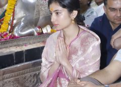 एक्ट्रेस सारा अर्जुन ने महाकाल में की भस्म आरती: सुबह 4 बजे पहुंचीं, 2 घंटे तक रहीं शामिल