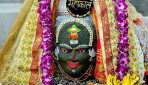 तड़के महाकाल के कान में स्वस्ति वाचन, फिर खुला चांदी का पट! भस्म अर्पण के बाद साकार रूप में दर्शन