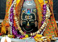 महाकाल में तड़के भस्म आरती: राजा स्वरूप में सजे बाबा, गूंजा जय श्री महाकाल