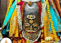 महाकाल मंदिर में तड़के भस्म आरती: स्वस्ति वाचन के बाद खुले पट, पंचामृत से अभिषेक; शेषनाग मुकुट में दिए भगवान ने दर्शन