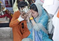 पति विक्की जैन के साथ महाकाल मंदिर पहुंची अंकिता लोखंडे, भस्म आरती में लिया हिस्सा; अंकिता बोलीं- पहली बार भस्म आरती देखी, शब्दों में नहीं बता सकती अनुभव पति विक्की जैन के साथ महाकाल मंदिर पहुंची अंकिता लोखंडे, भस्म आरती में लिया हिस्सा; अंकिता बोलीं- पहली बार भस्म आरती देखी, शब्दों में नहीं बता सकती अनुभव