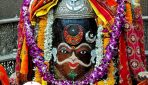 भोर में खुले महाकाल के पट: जल और पंचामृत से अभिषेक, शेषनाग मुकुट में दर्शन
