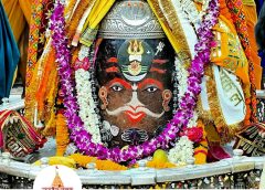 महाकाल मंदिर में तड़के भस्म आरती: स्वस्ति वाचन के बाद खुले पट, आभूषणों से हुआ दिव्य श्रृंगार