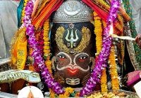 महाकाल मंदिर में भोर की भस्म आरती: पंचामृत अभिषेक के बाद ड्रायफ्रूट और भांग-चंदन से हुआ बाबा का दिव्य श्रृंगार महाकाल मंदिर में भोर की भस्म आरती: पंचामृत अभिषेक के बाद ड्रायफ्रूट और भांग-चंदन से हुआ बाबा का दिव्य श्रृंगार