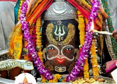 महाकाल मंदिर में भोर की भस्म आरती: पंचामृत अभिषेक के बाद ड्रायफ्रूट और भांग-चंदन से हुआ बाबा का दिव्य श्रृंगार