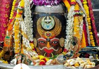 उज्जैन में बाबा महाकाल का अलौकिक श्रृंगार: भांग, चंदन और त्रिपुंड से सजे राजाधिराज, भस्म आरती में उमड़ी आस्था