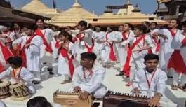 गंगा दशहरा पर महाकाल मंदिर में शुरू हुई 16 घंटे की अखंड नृत्य आराधना, शयन आरती तक कलाकार देंगे नृत्यांजलि गंगा दशहरा पर महाकाल मंदिर में शुरू हुई 16 घंटे की अखंड नृत्य आराधना, शयन आरती तक कलाकार देंगे नृत्यांजलि