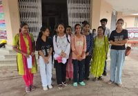 नागदा के सरकारी कॉलेजों के छात्रों ने परिणाम पर उठाए सवाल, 47 विद्यार्थियों को कम अंक और सप्लीमेंट्री मिलने पर विश्वविद्यालय में किया प्रदर्शन नागदा के सरकारी कॉलेजों के छात्रों ने परिणाम पर उठाए सवाल, 47 विद्यार्थियों को कम अंक और सप्लीमेंट्री मिलने पर विश्वविद्यालय में किया प्रदर्शन